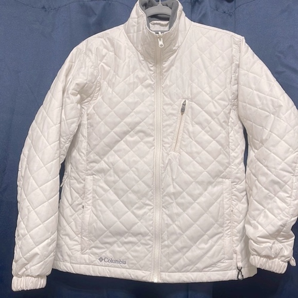 EUC ivory white Columbia sportswear puffer jacket